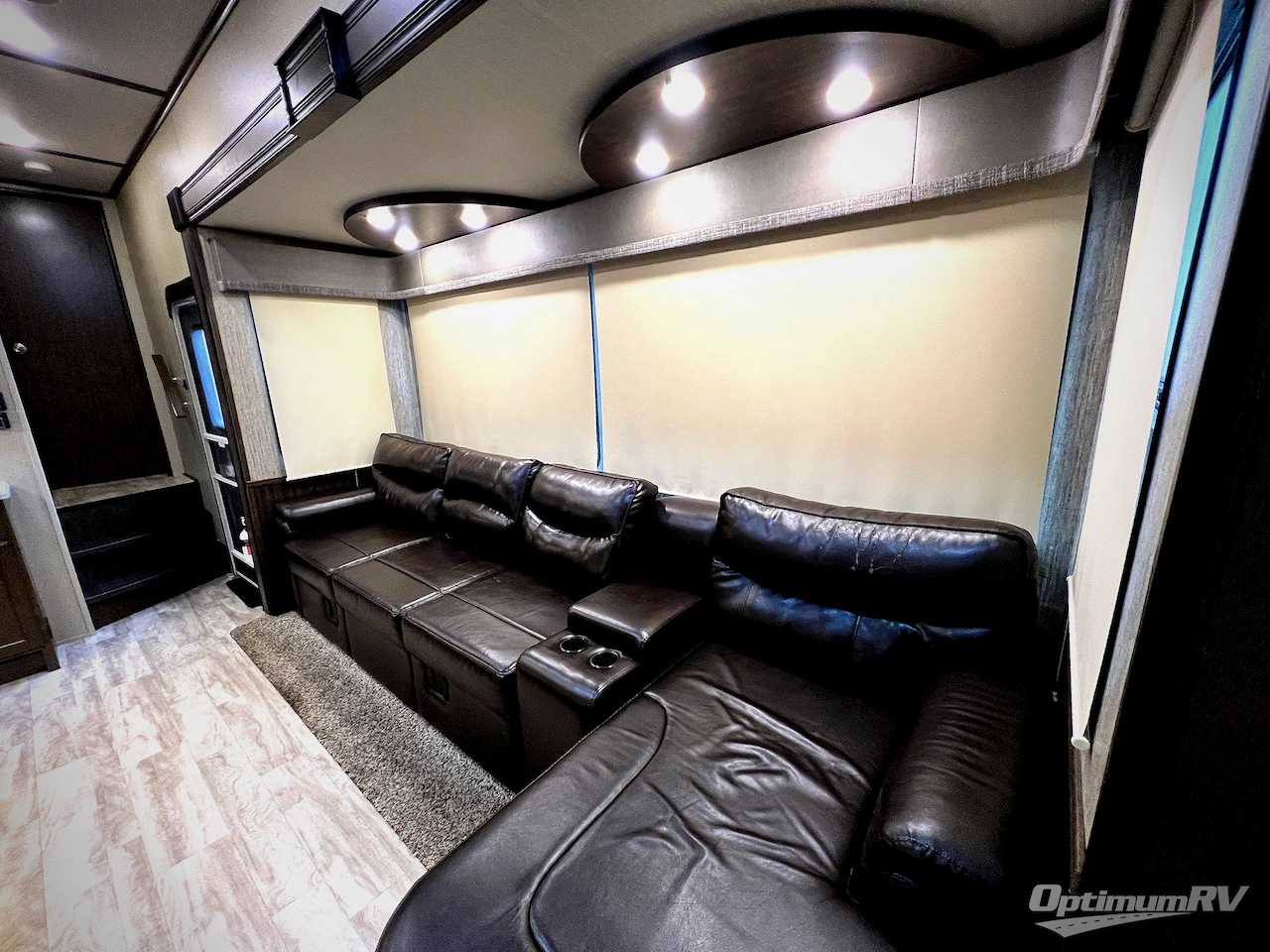 2019 Grand Design Solitude S-Class 3740BH Photo 6