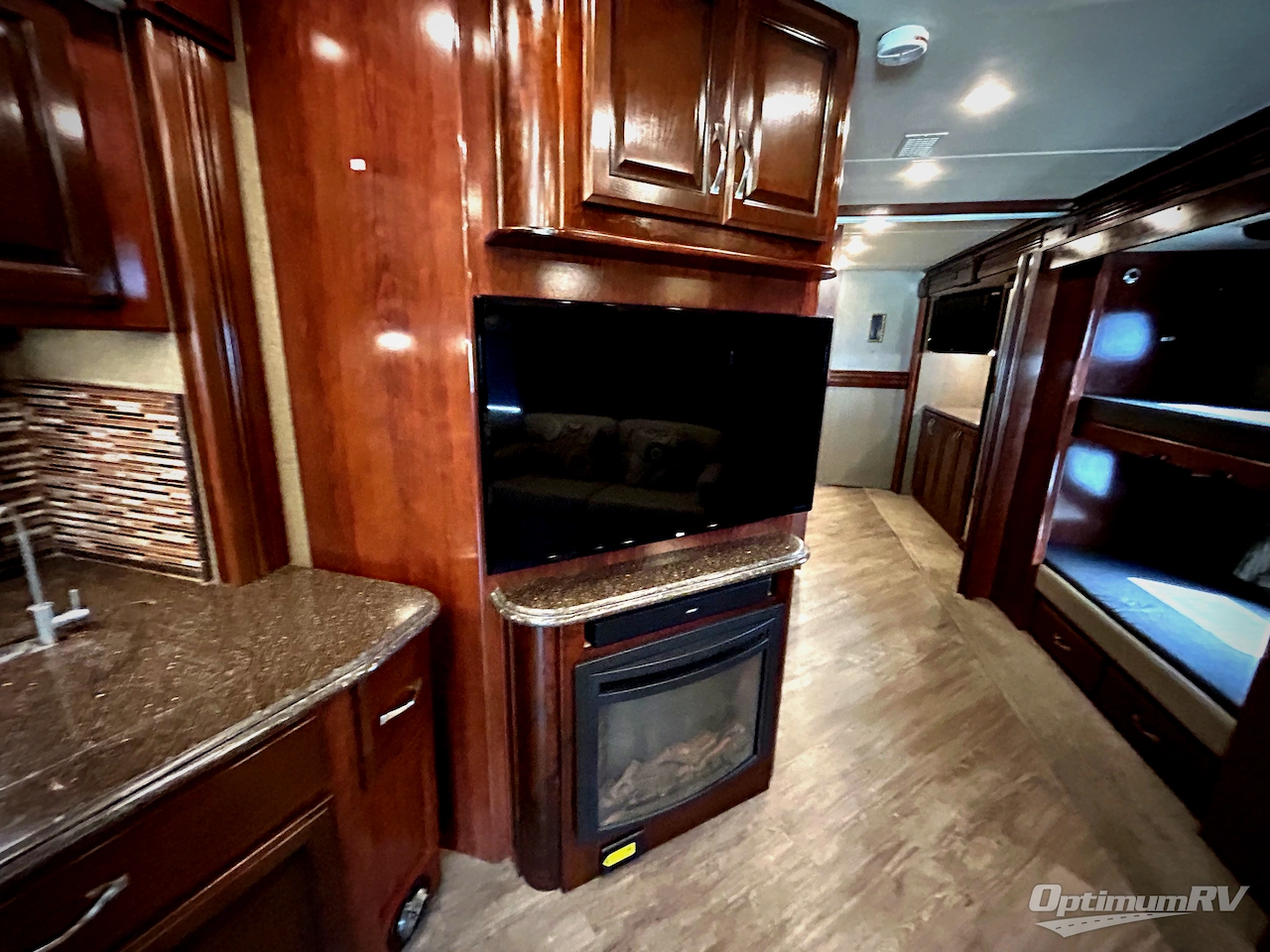 2018 Fleetwood Pace Arrow LXE 38N Photo 14