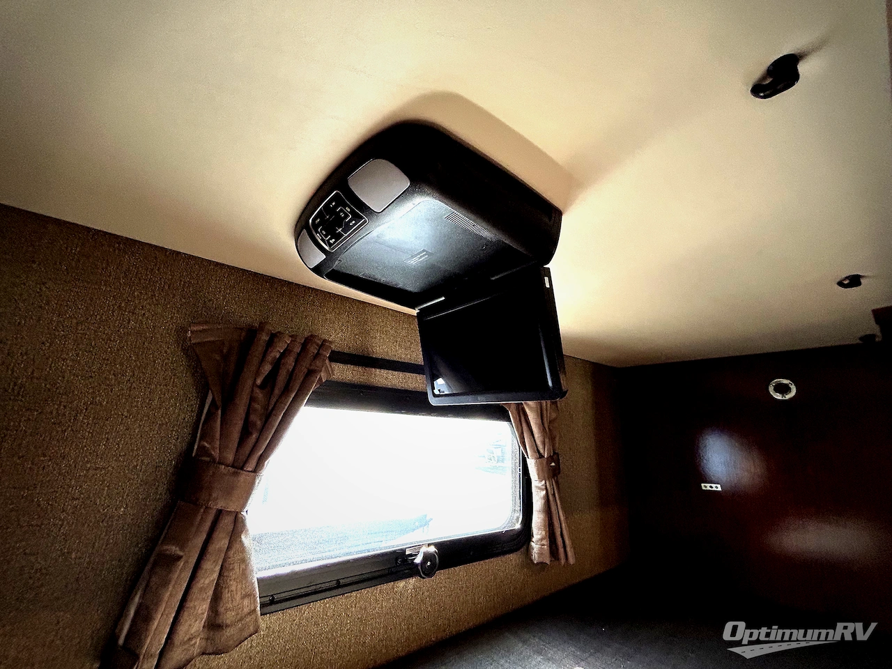 2018 Fleetwood Pace Arrow LXE 38N Photo 18