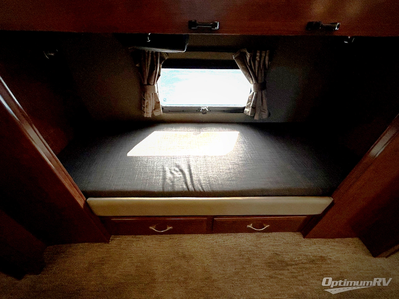 2018 Fleetwood Pace Arrow LXE 38N Photo 19