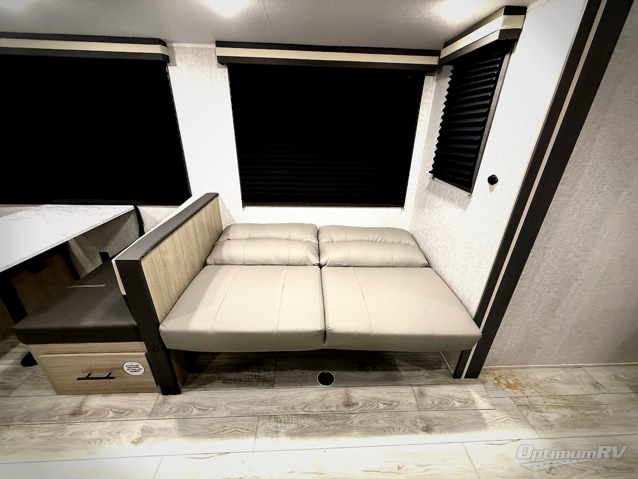 2026 East To West Della Terra 275BH Photo 18