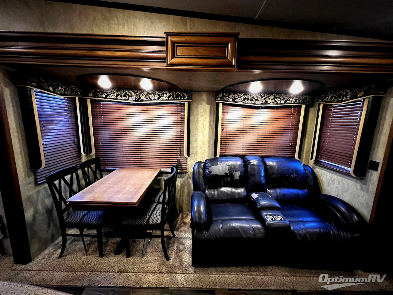 2016 Keystone Montana High Country 310RE Photo 4