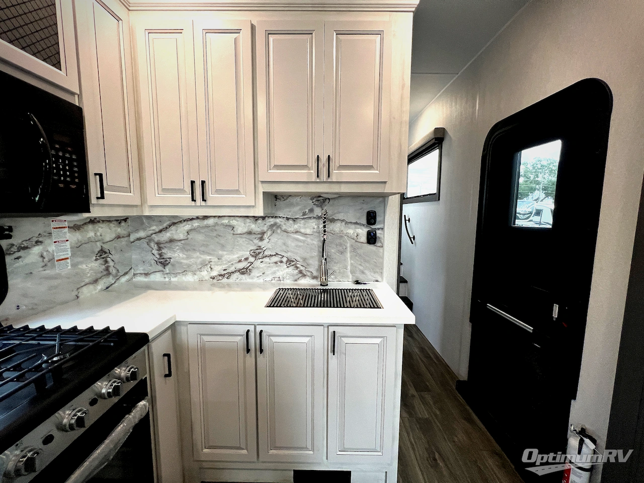 2026 East To West Ahara 383UR Photo 14