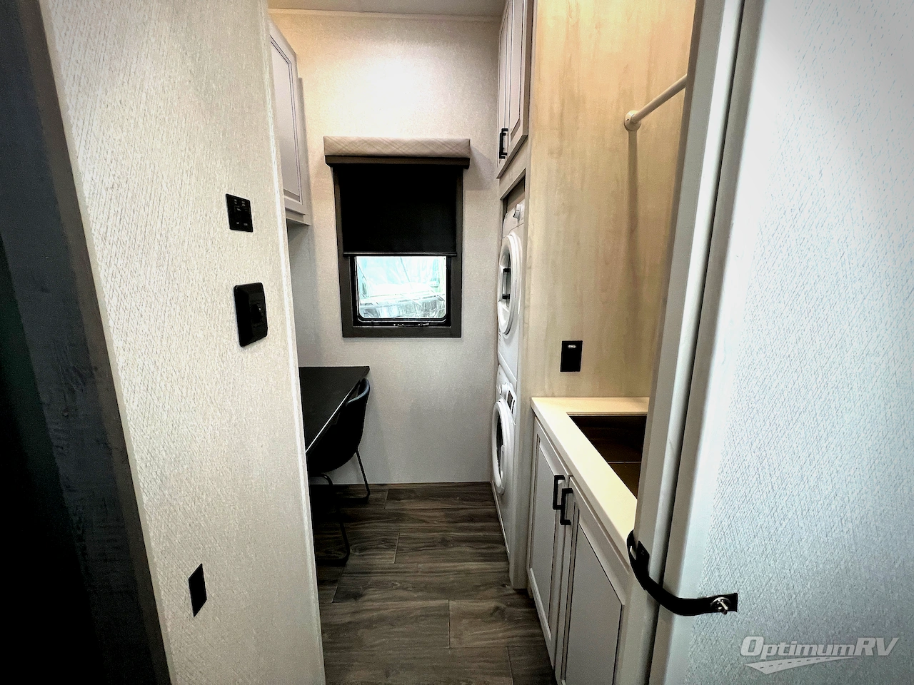 2026 East To West Ahara 383UR Photo 16