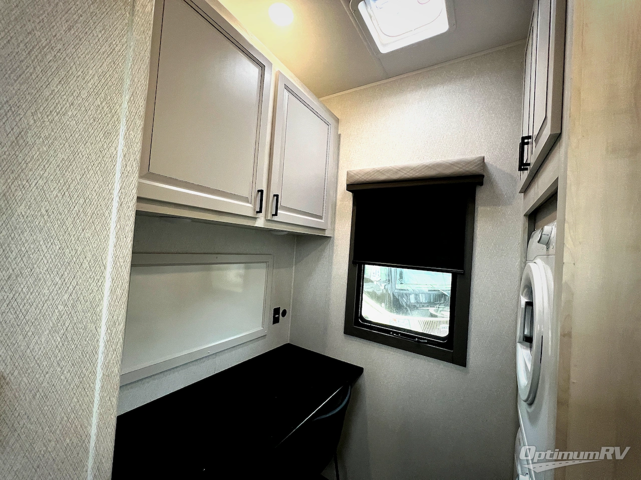 2026 East To West Ahara 383UR Photo 17