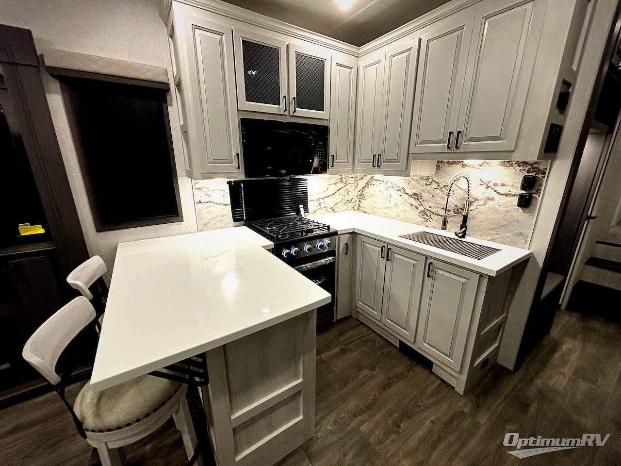 2026 East To West Ahara 383UR Photo 6