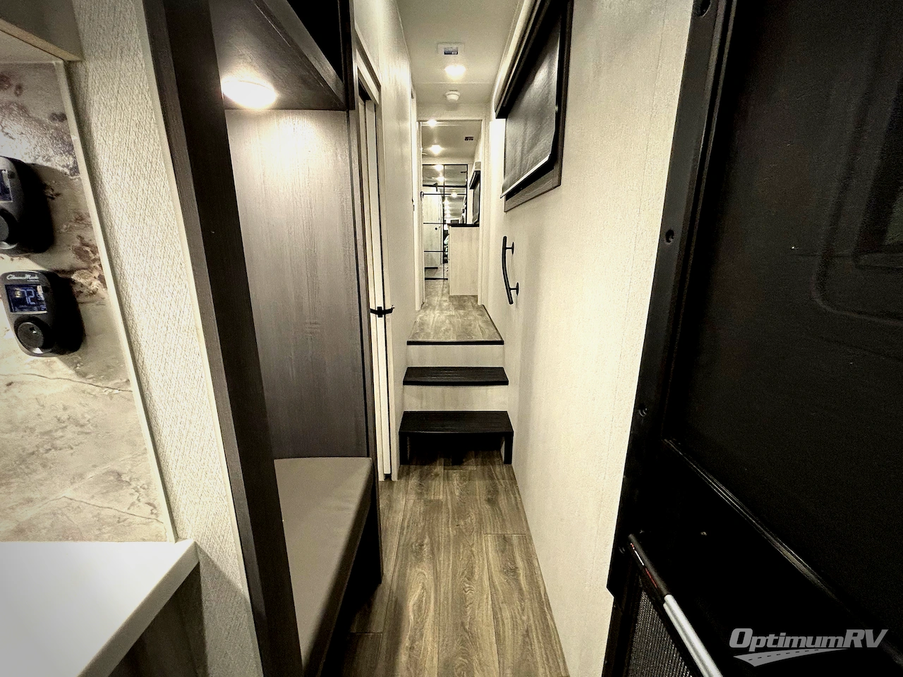 2026 East To West Ahara 383UR Photo 7