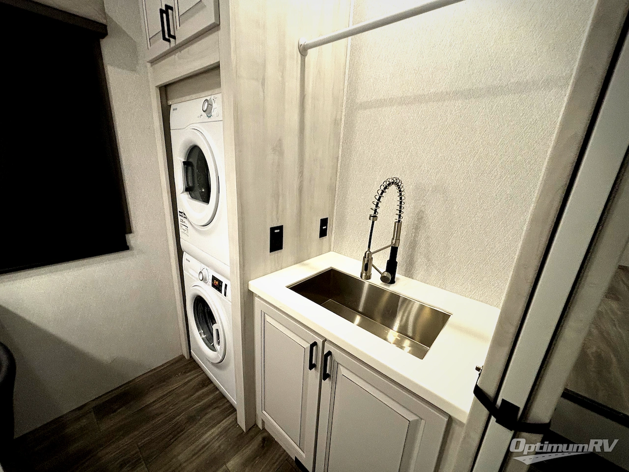 2026 East To West Ahara 383UR Photo 14