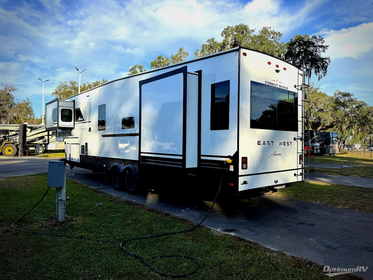 2026 East To West Ahara 383UR Photo 3