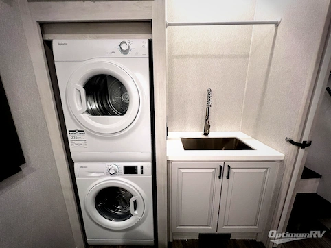 2026 East To West Ahara 383UR RV Photo 3