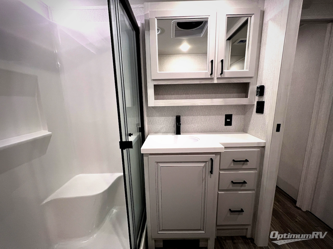 2026 East To West Ahara 383UR Photo 44