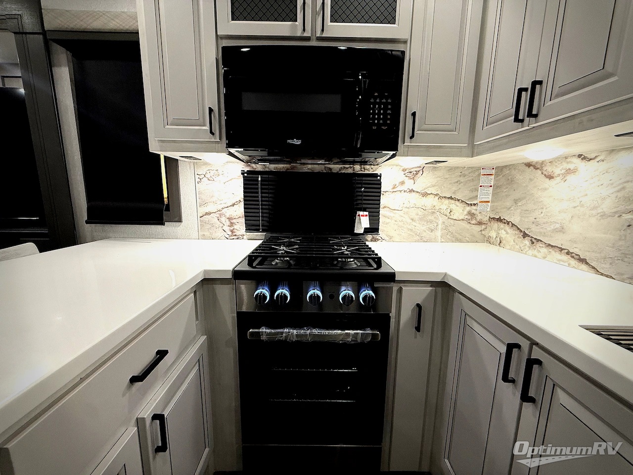 2026 East To West Ahara 383UR Photo 6