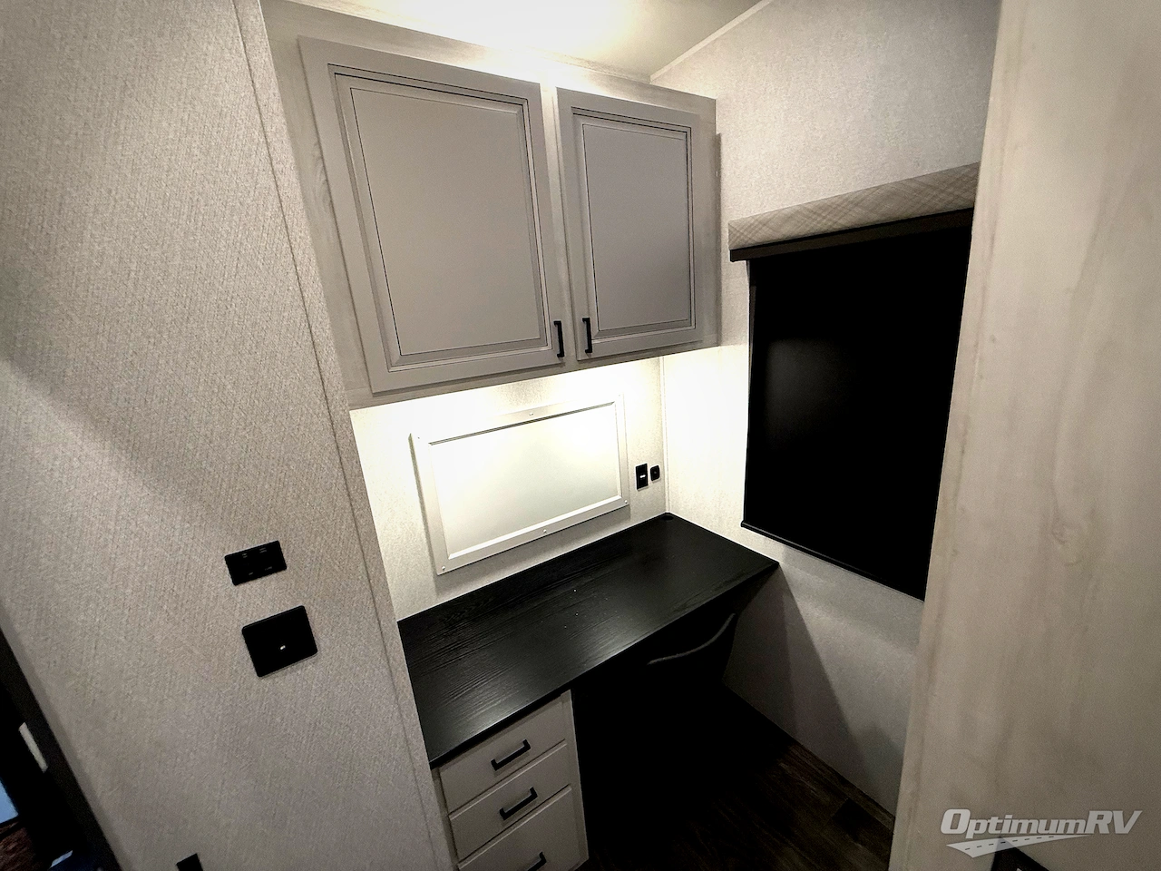 2026 East To West Ahara 383UR Photo 17