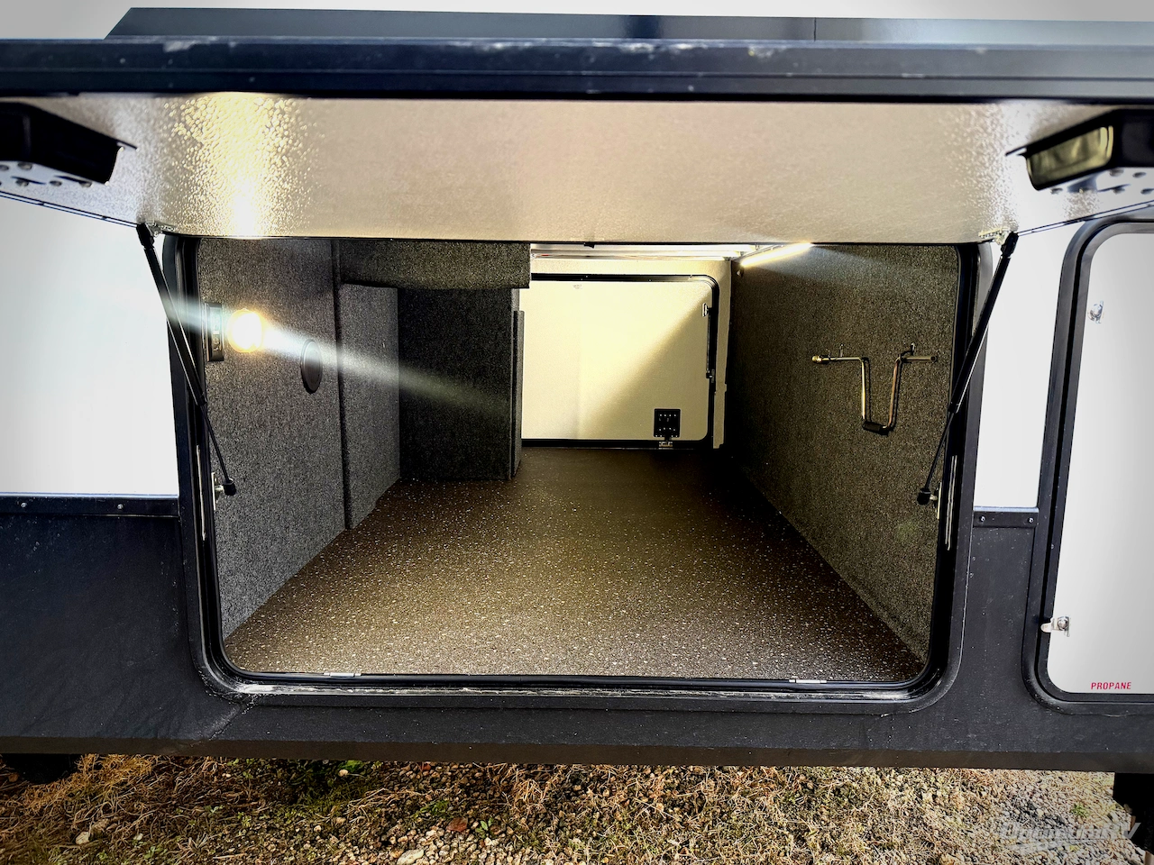 2026 East To West Ahara 383UR Photo 25