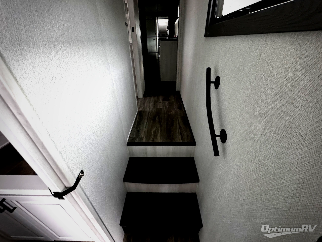 2026 East To West Ahara 383UR Photo 19