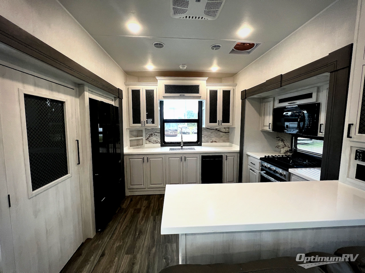 2026 East To West Ahara 395FB Photo 12