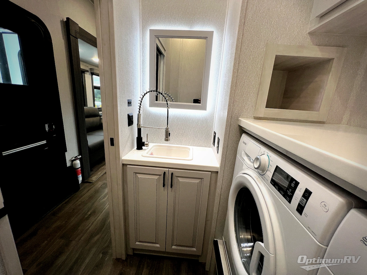 2026 East To West Ahara 395FB Photo 21