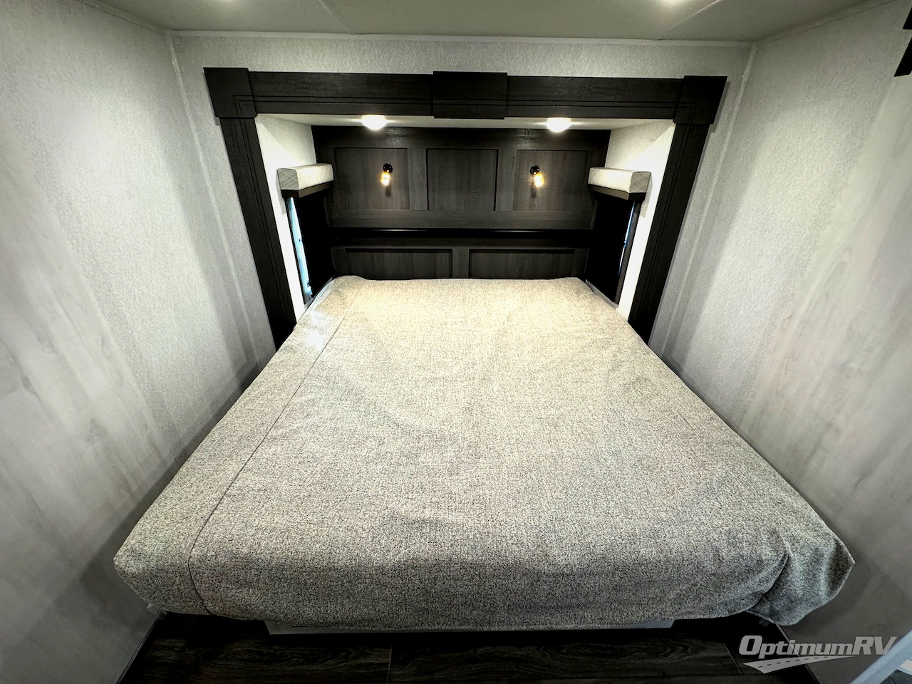 2026 East To West Ahara 395FB Photo 13