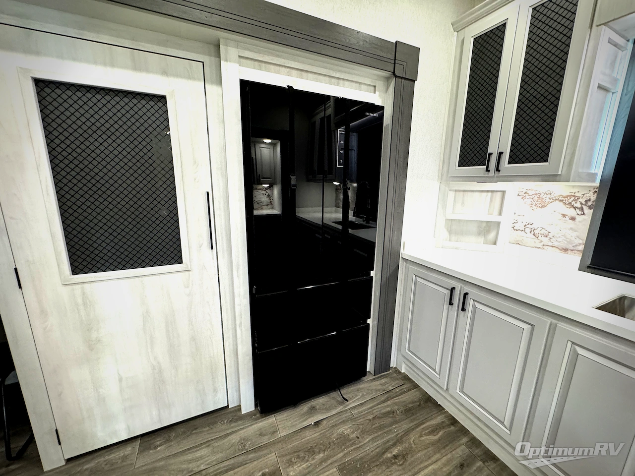 2026 East To West Ahara 395FB Photo 24