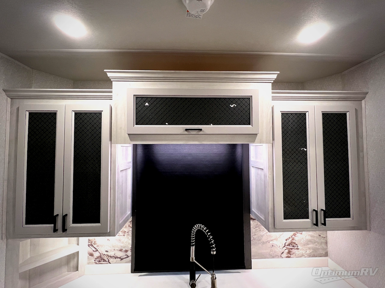 2026 East To West Ahara 395FB Photo 17