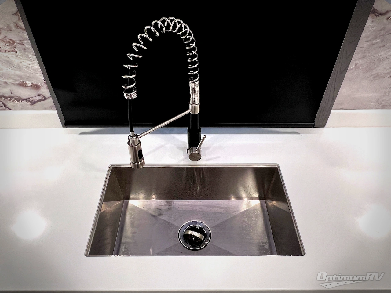 2026 East To West Ahara 395FB Photo 19