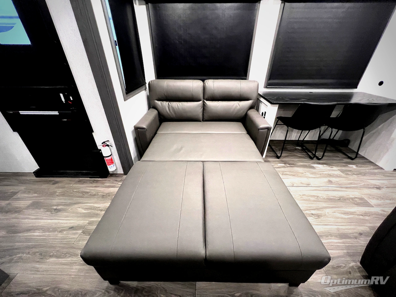 2026 East To West Ahara 395FB Photo 45