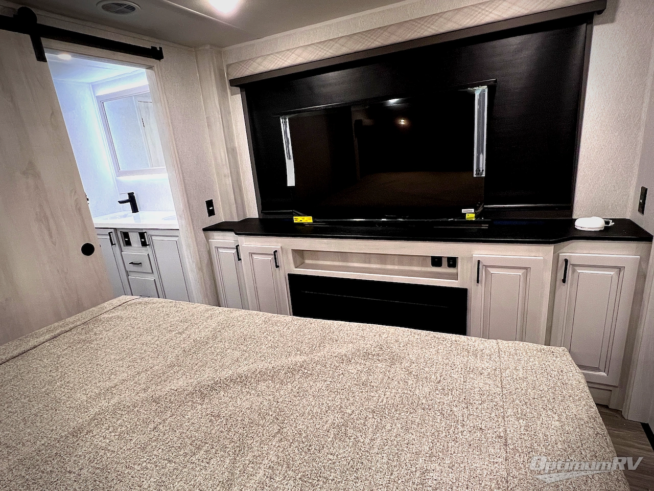 2026 East To West Ahara 395FB Photo 64