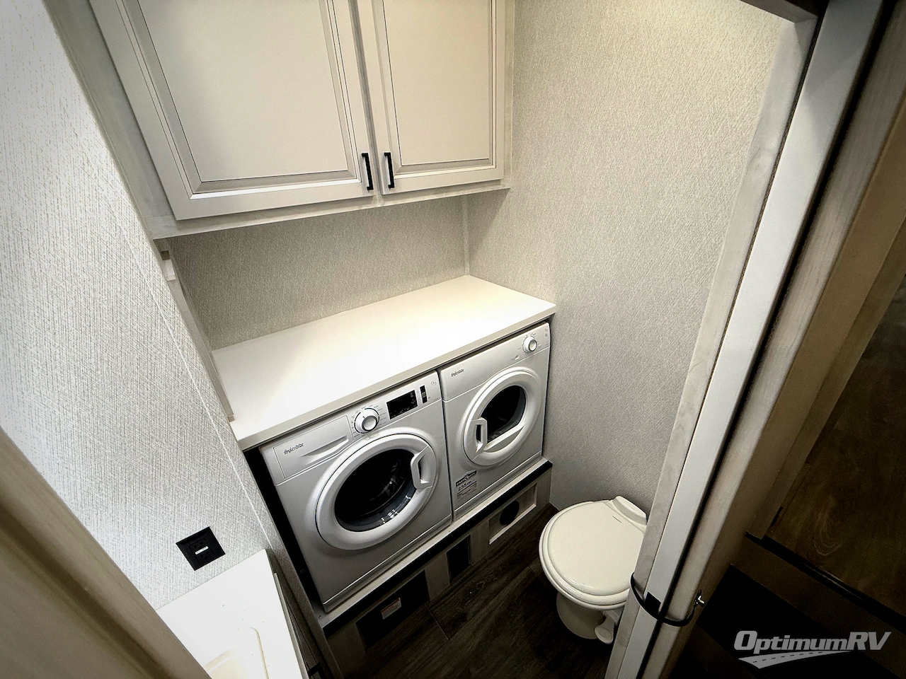 2026 East To West Ahara 395FB Photo 17