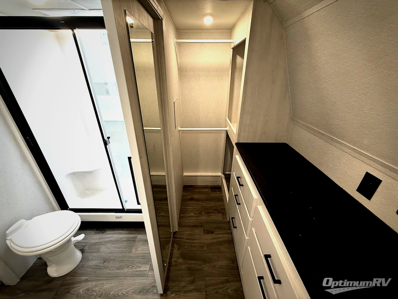 2026 East To West Ahara 395FB Photo 28