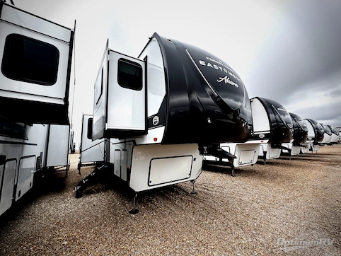 New 2026 East To West Ahara 380FL Featured Photo