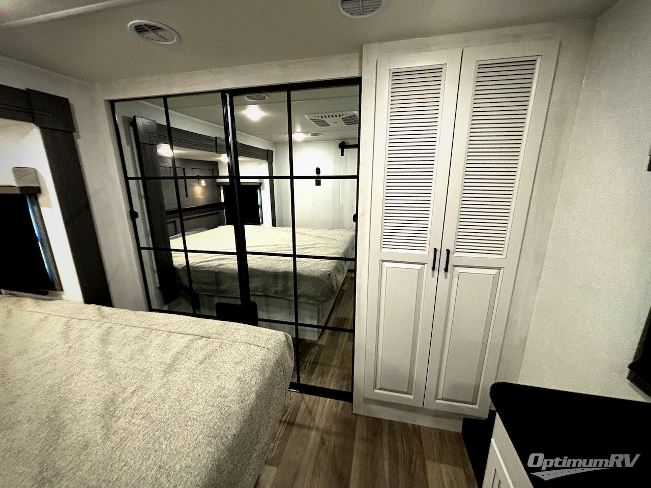 2026 East To West Ahara 297MK Photo 9