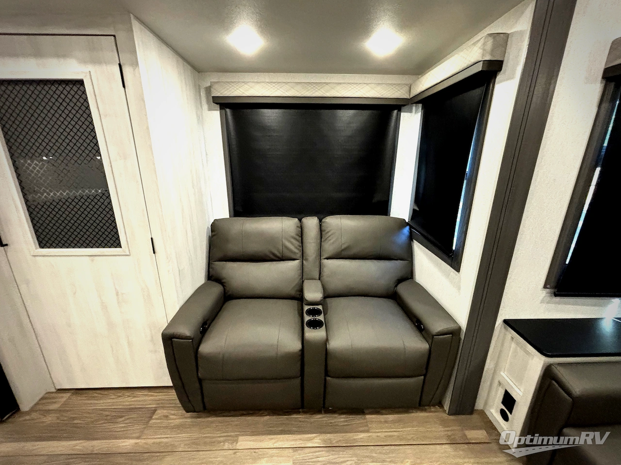 2026 East To West Ahara 297MK Photo 16