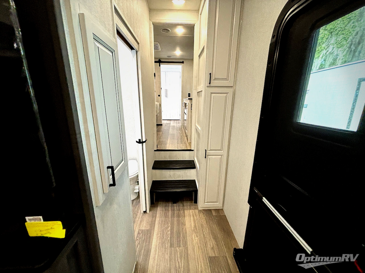 2026 East To West Ahara 395FB Photo 7