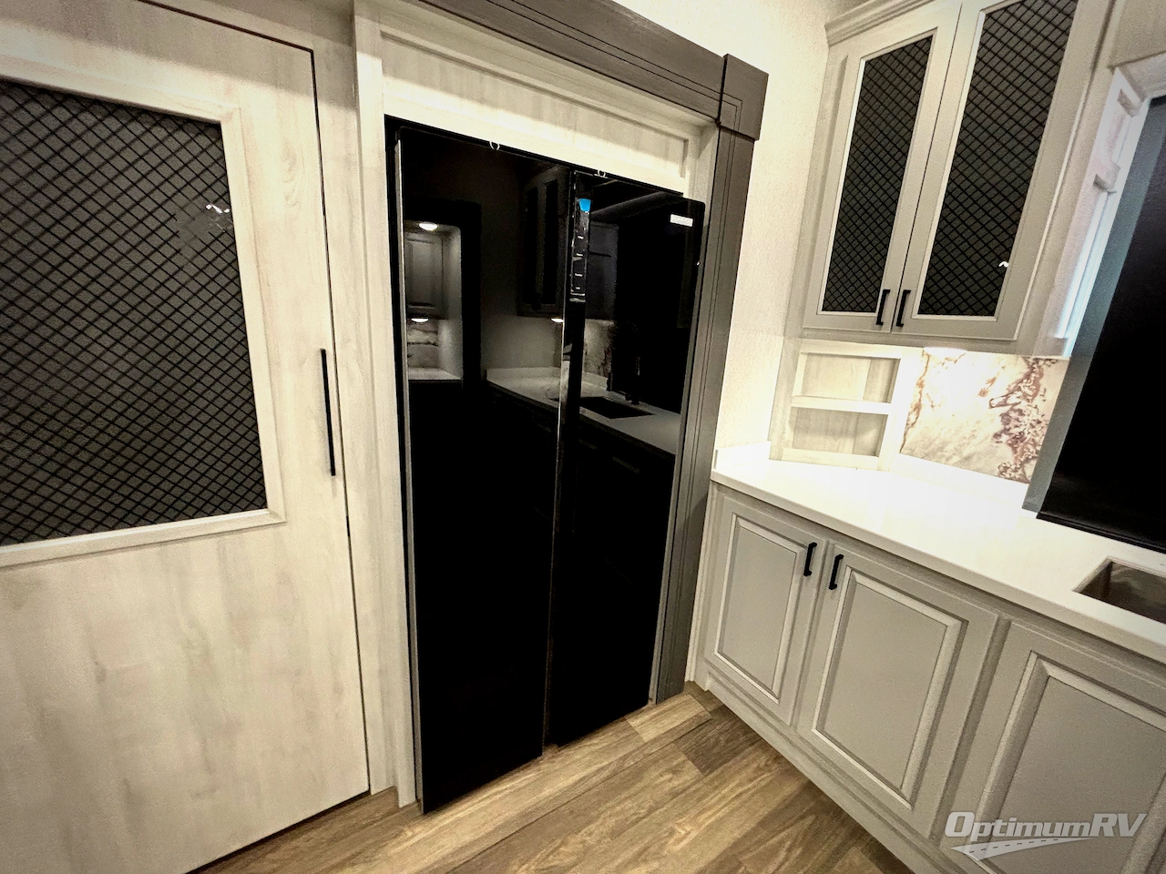 2026 East To West Ahara 395FB Photo 23