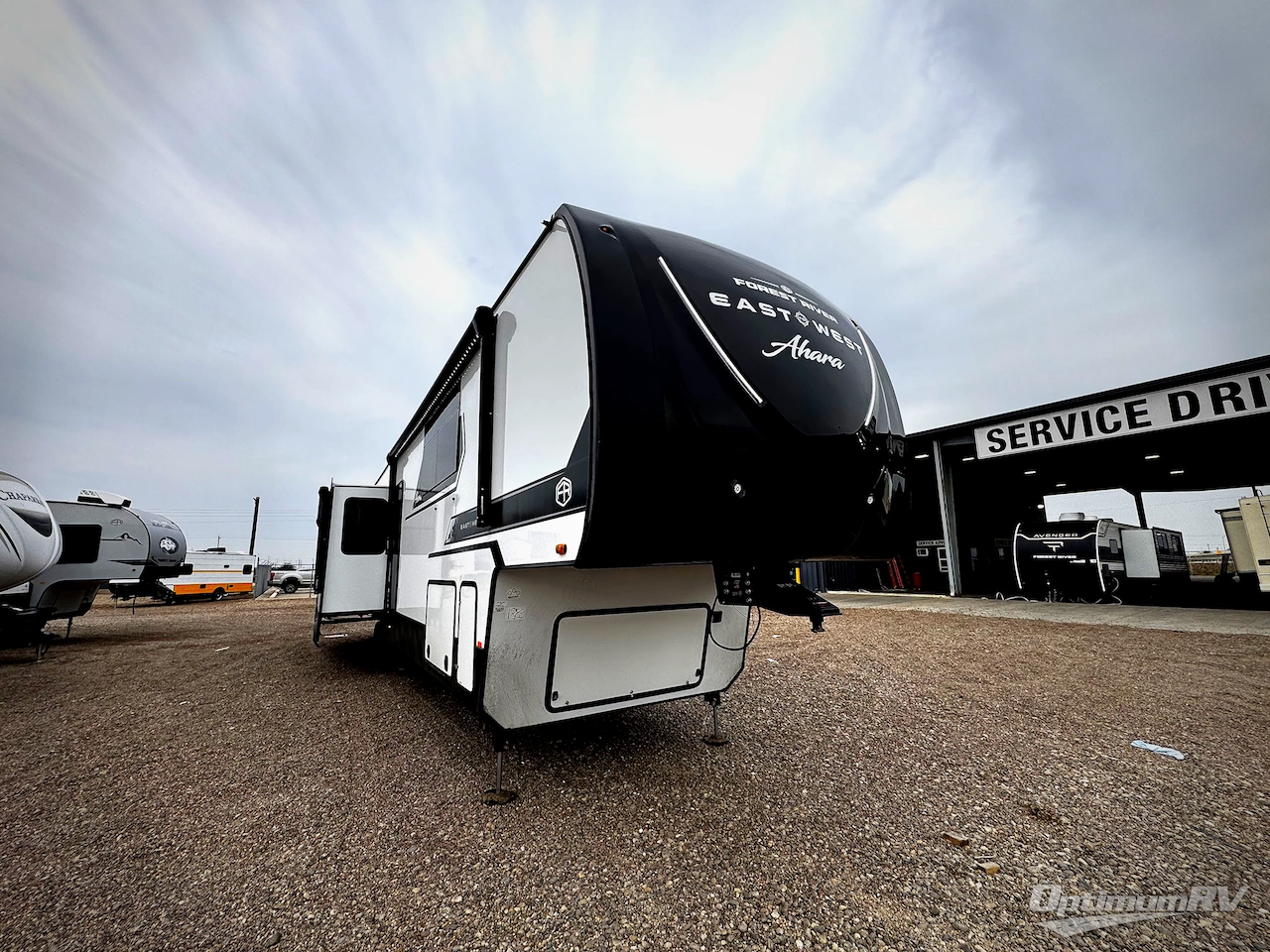 2026 East To West Ahara 395FB Photo 1