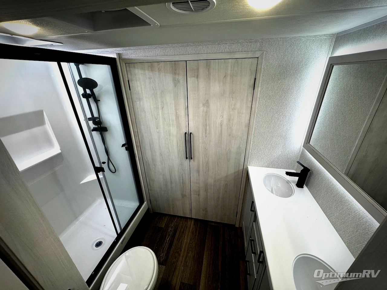 2026 East To West Ahara 395FB Photo 22