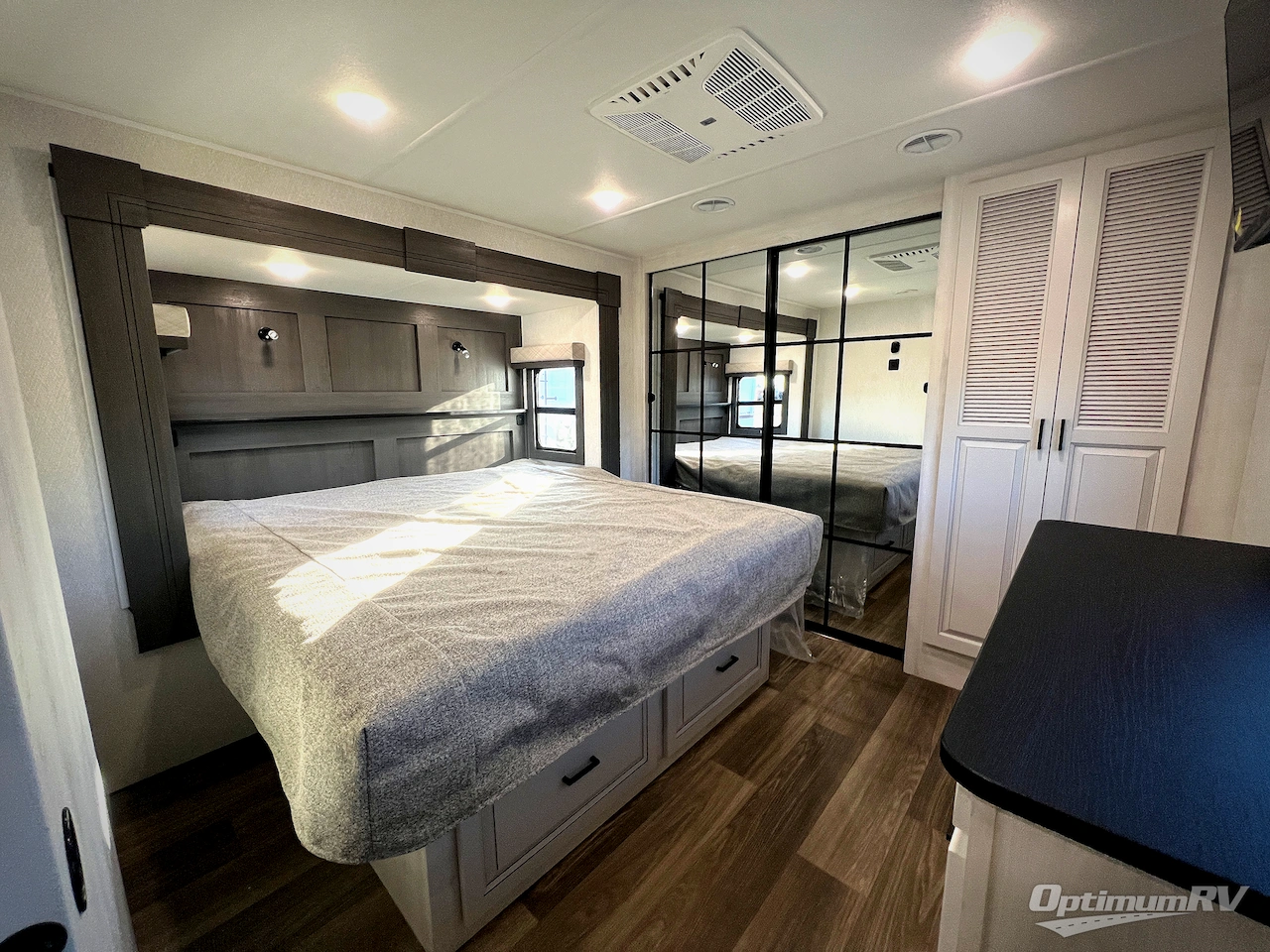 2026 East To West Ahara 385DS Photo 25