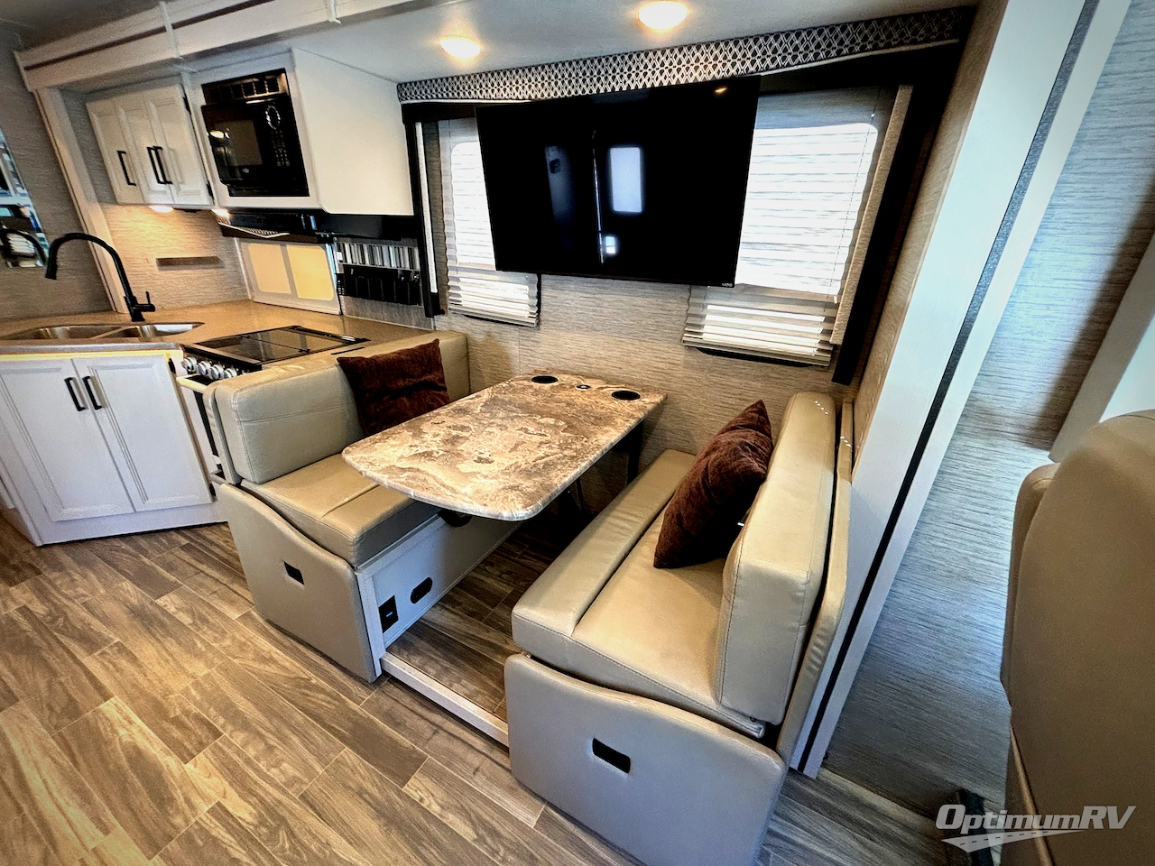 2023 Thor ACE 29G Photo 11