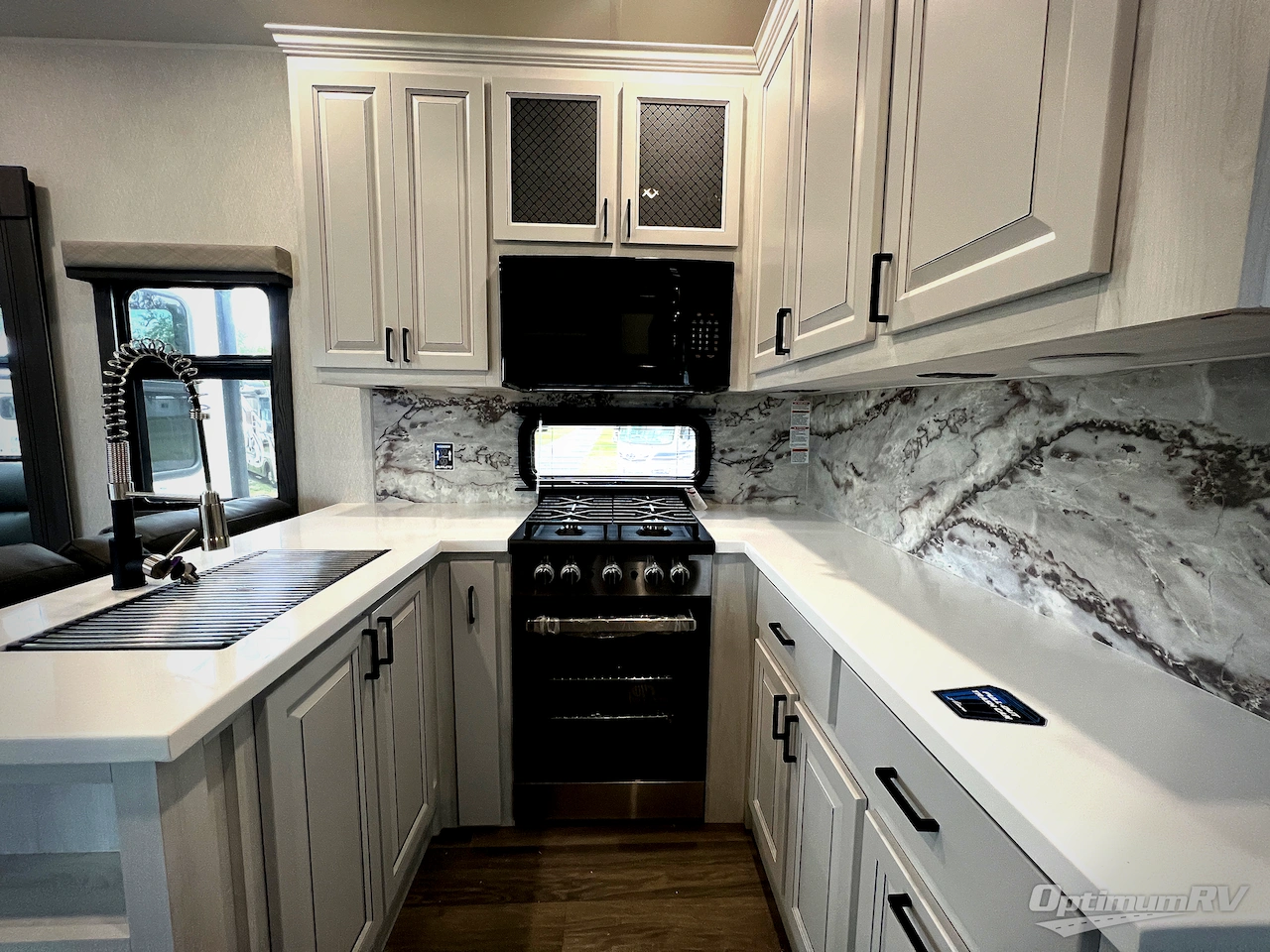 2026 East To West Ahara 385DS Photo 10