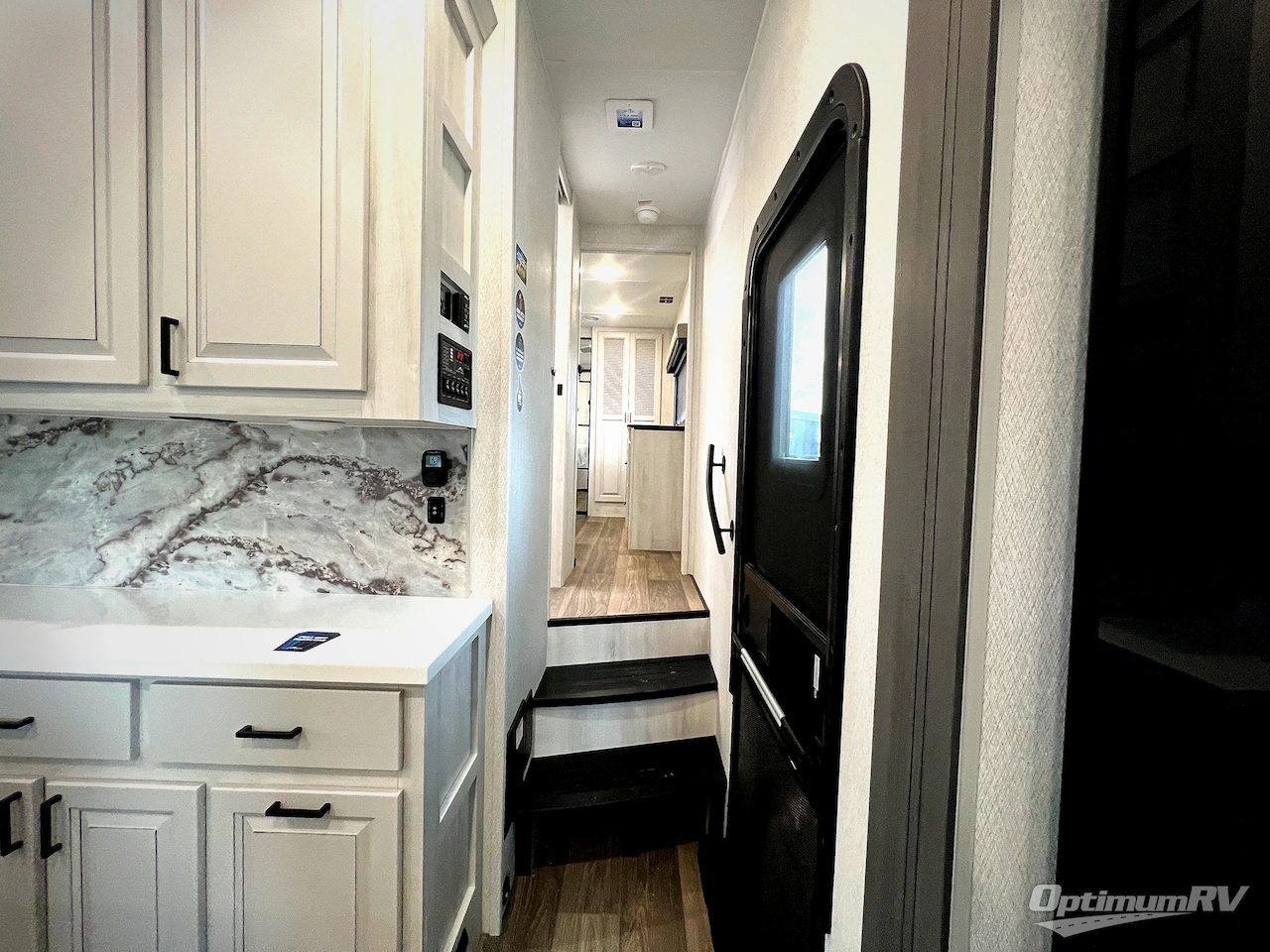 2026 East To West Ahara 385DS Photo 20