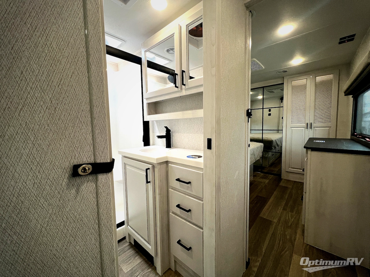 2026 East To West Ahara 385DS Photo 25