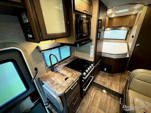 2023 Thor Chateau 22E RV Photo 3