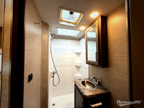 2023 Thor Chateau 22E RV Photo 4