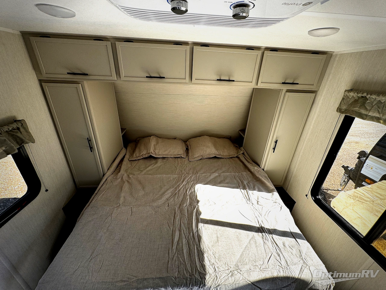 2026 Prime Time Avenger 26DBS Photo 16