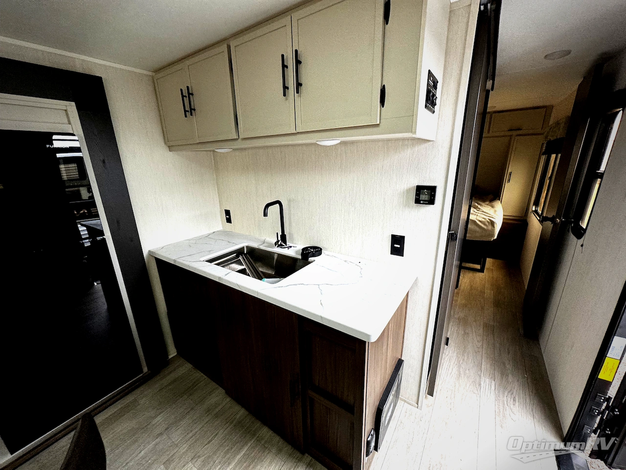 2026 Prime Time Avenger 27REI Photo 4