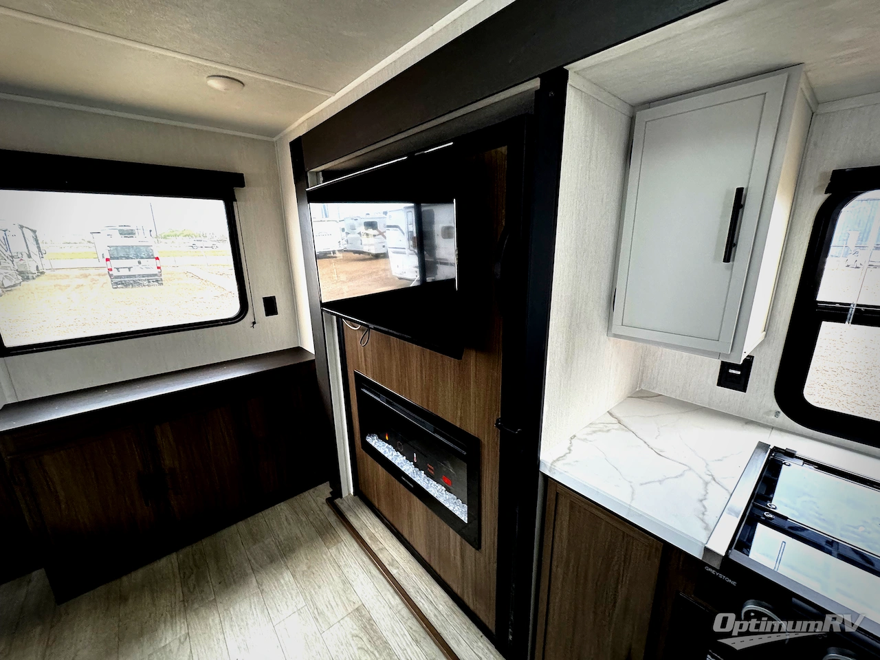 2026 Prime Time Avenger 27REI Photo 8