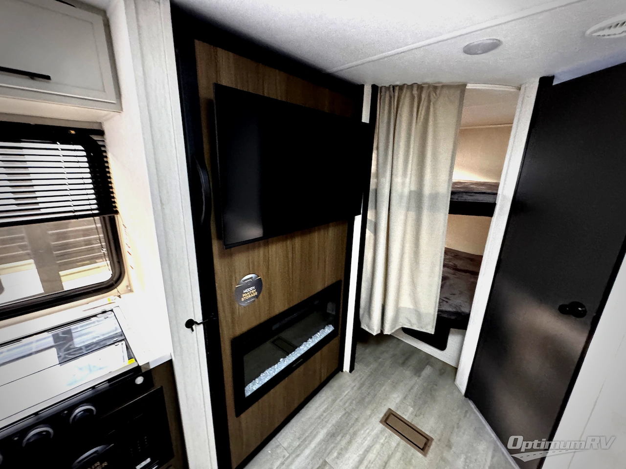 2026 Prime Time Avenger 23BHS Photo 8