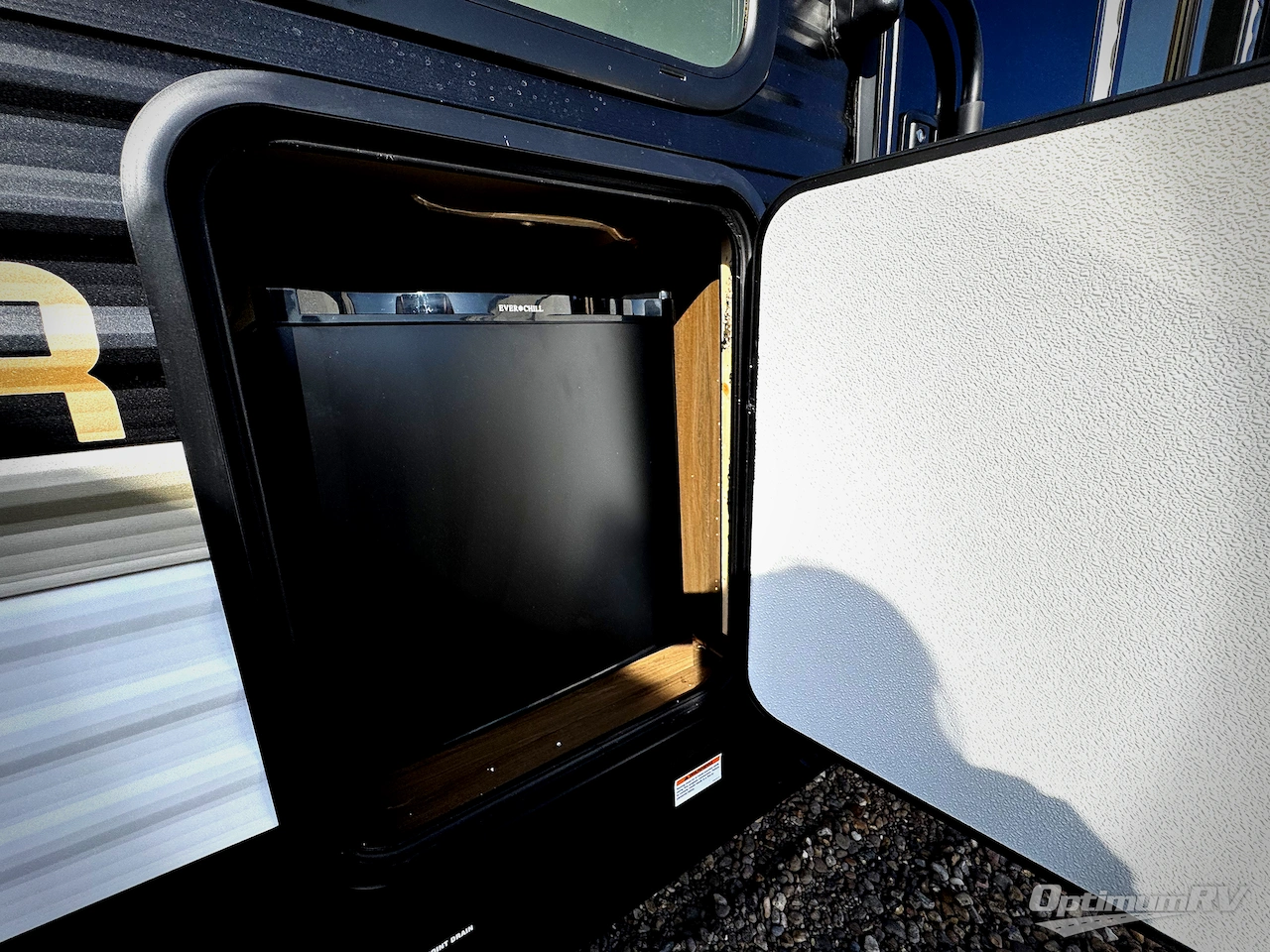 2026 Prime Time Avenger 23BHS Photo 3