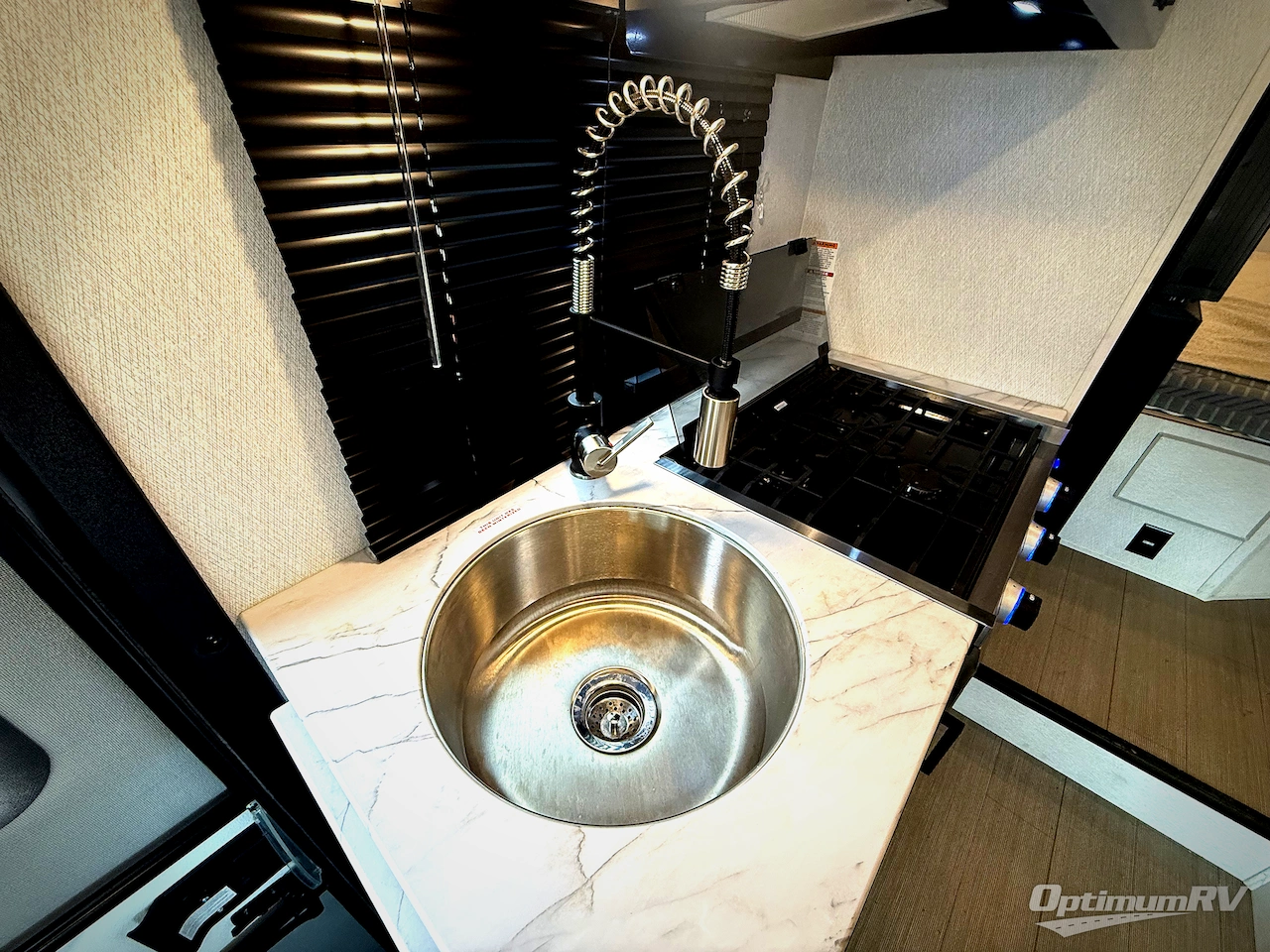 2025 East To West Entrada 2000NSF Photo 11