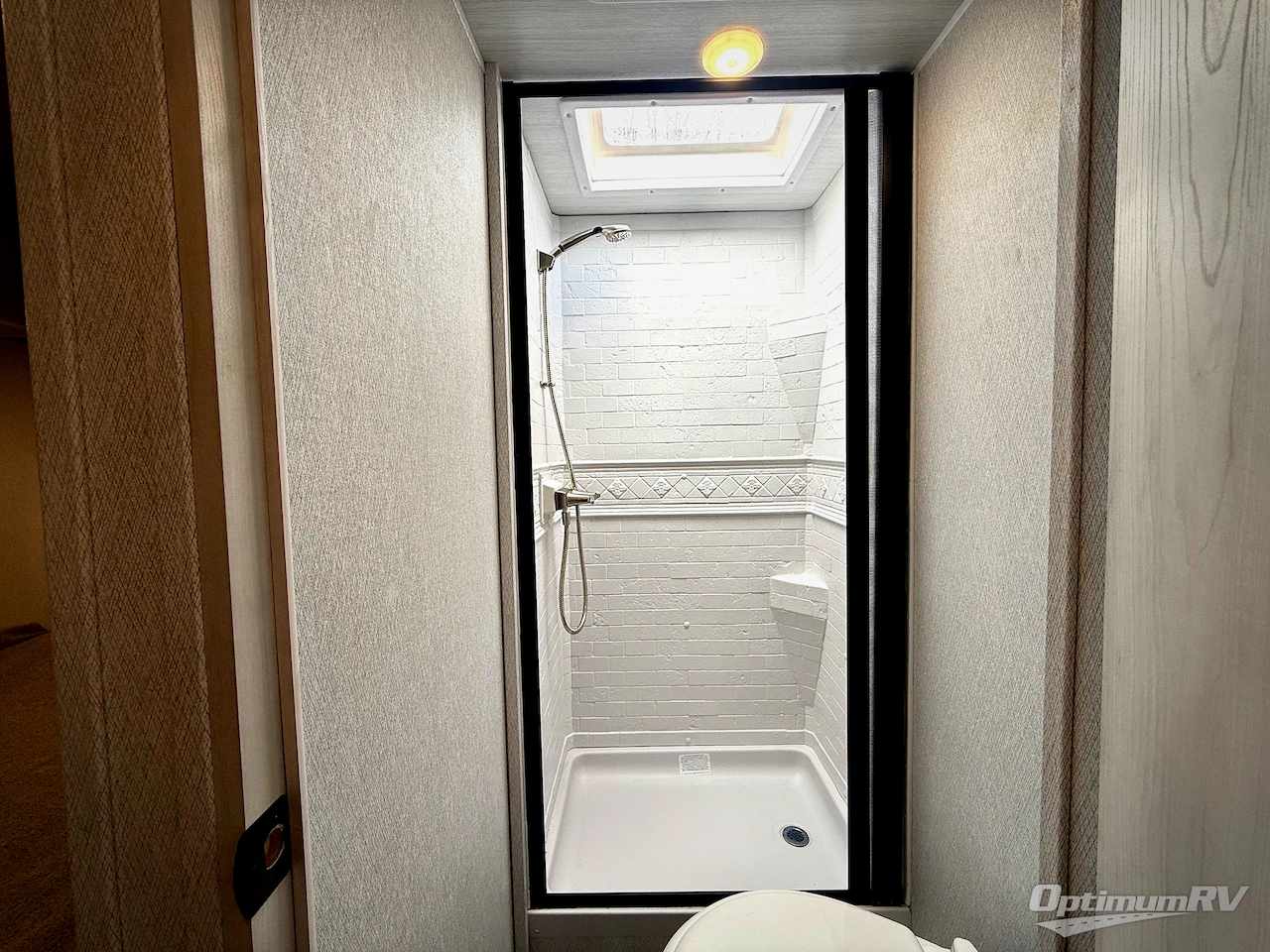 2025 East To West Entrada 2000NSF Photo 17